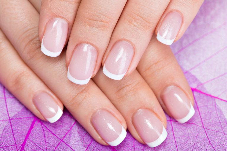 10 Common Mistakes That Are Destroying Your Nails