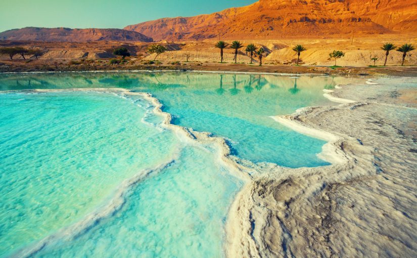 5 Ways To Unlock The Beauty Benefits Of Dead Sea Salt
