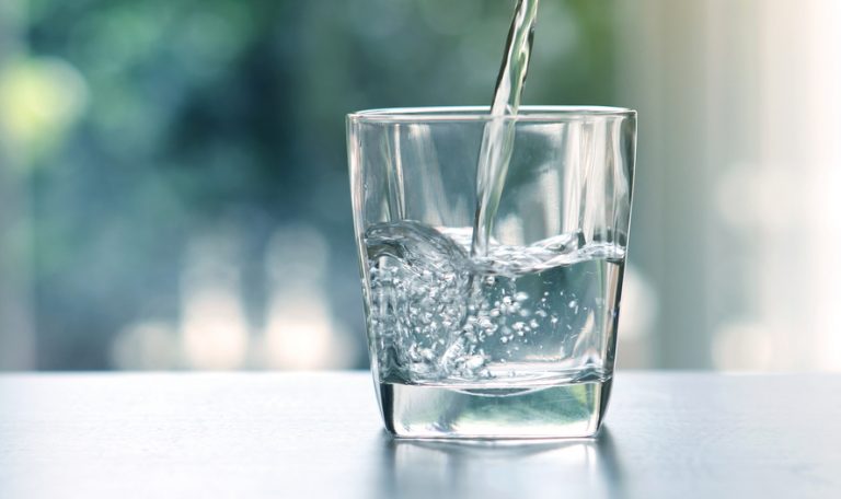8 Things That Happen To Your Body When You Drink Water Every Day