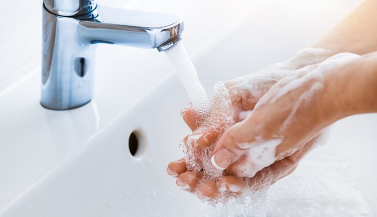 7 Tips To Keep Your Skin Healthy While Washing Your Hands Often