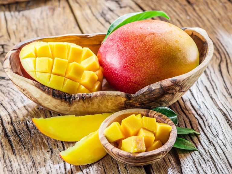 9 Things That Happen To Your Body When You Eat Mangoes Every Day