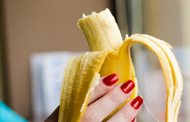 9 Things That Happen To Your Body When You Eat A Banana Every Day