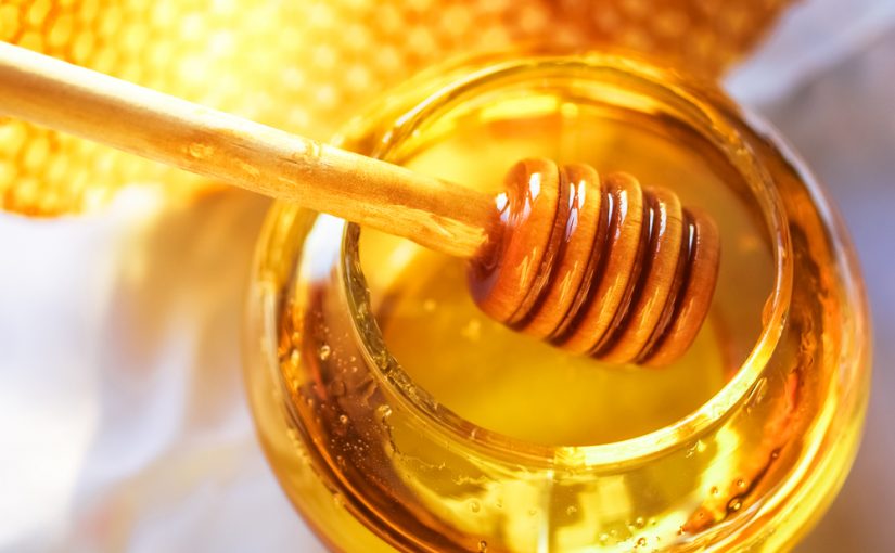 8 Things That Happen To Your Body When You Eat Honey Every Day