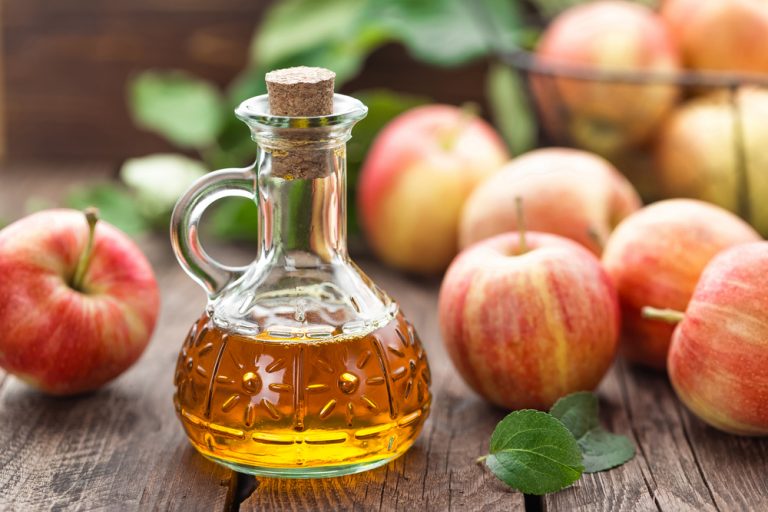 8 Things That Happen To Your Body When You Take Apple Cider Vinegar Every Day