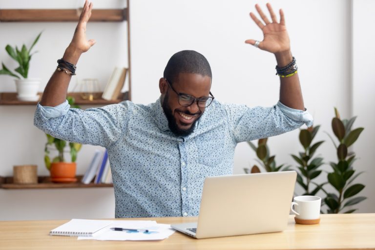 8 Tips To Successfully Trade Stocks Online