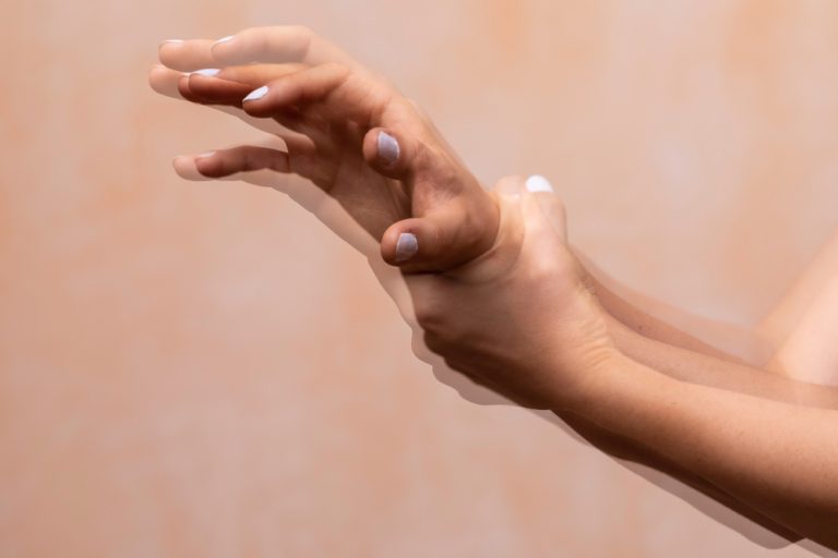 10 Early Warning Signs Of Parkinson’s Disease