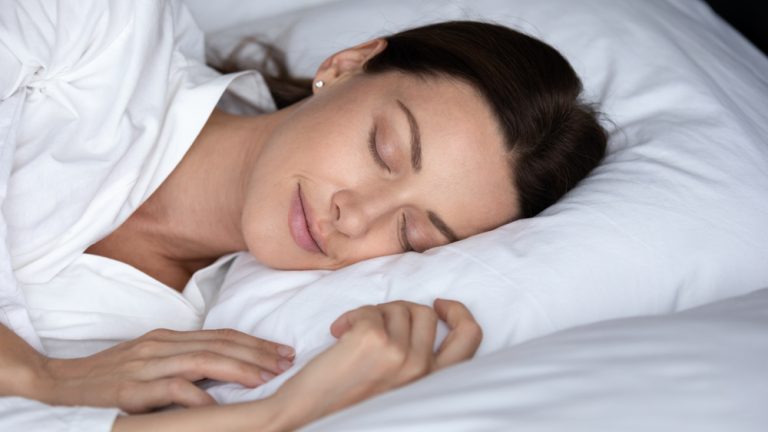 17 Tips To Get More Deep Sleep