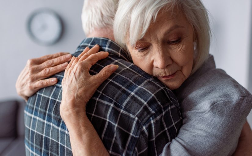 10 Early Warning Signs of Alzheimer’s and Dementia