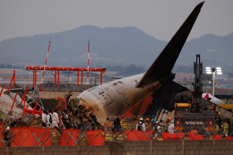 A Pilot Gives the Real Reason For All The Recent Plane Crashes